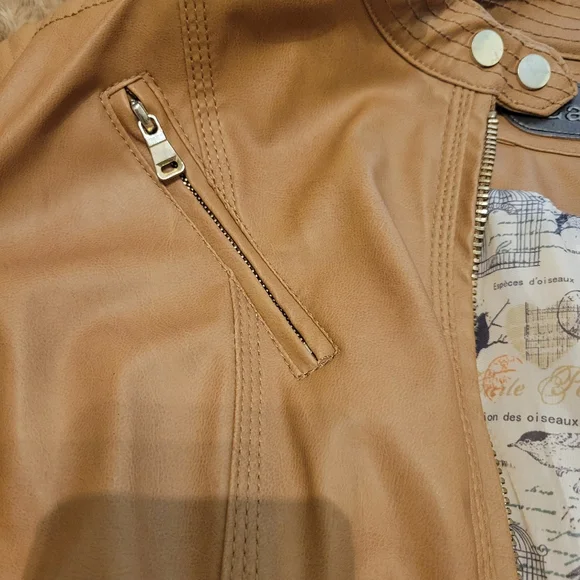 NWOT SIZE 2X. WOMENS JACKET WITH DETACHABLE HOOD - Picture 10 of 16